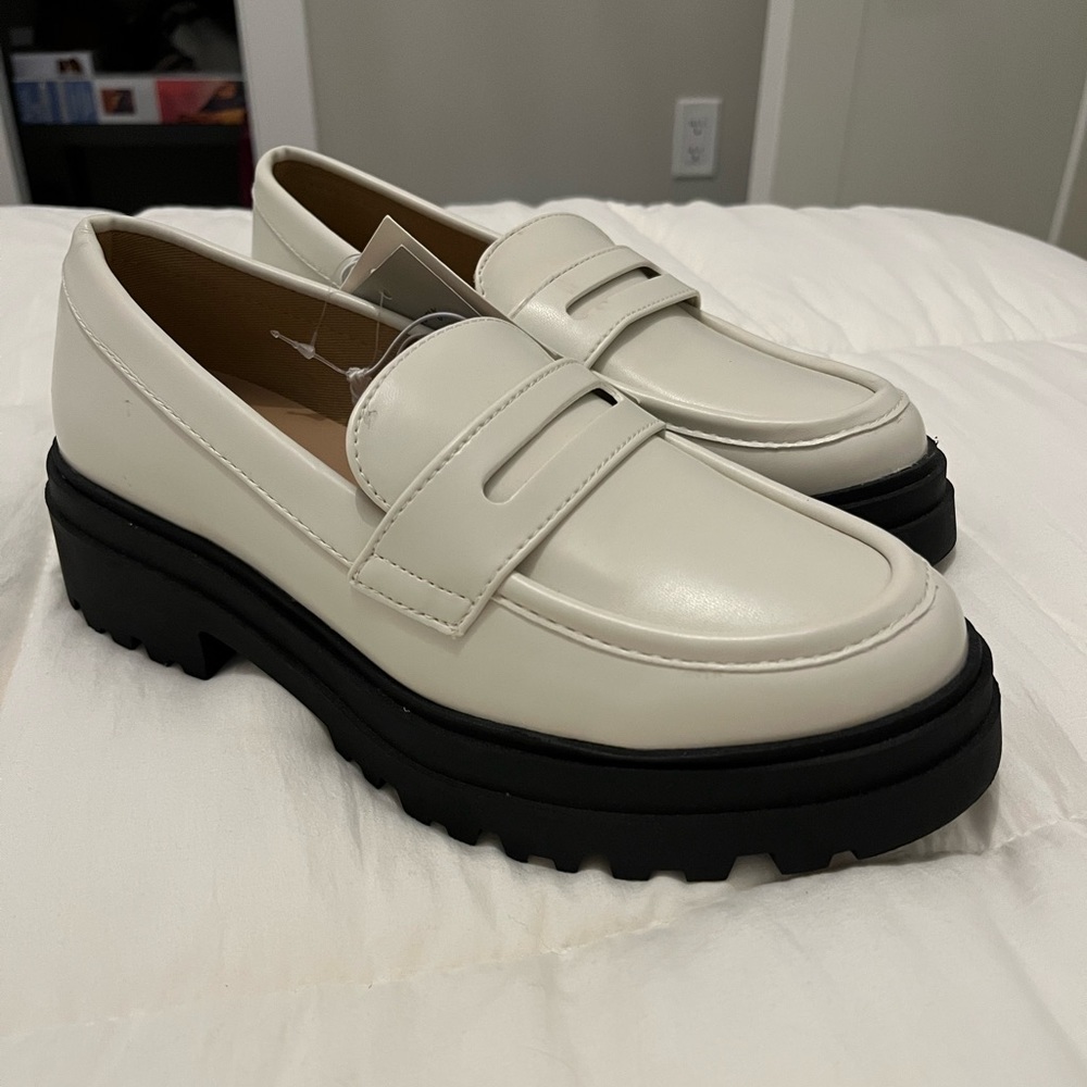 Chunky black and white loafers 7.5 NWT